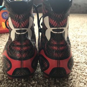 11.5 UA football cleats